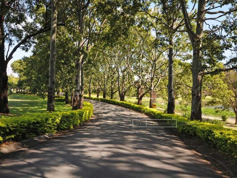 96/170 Bardon Avenue, Burleigh Waters QLD 4220