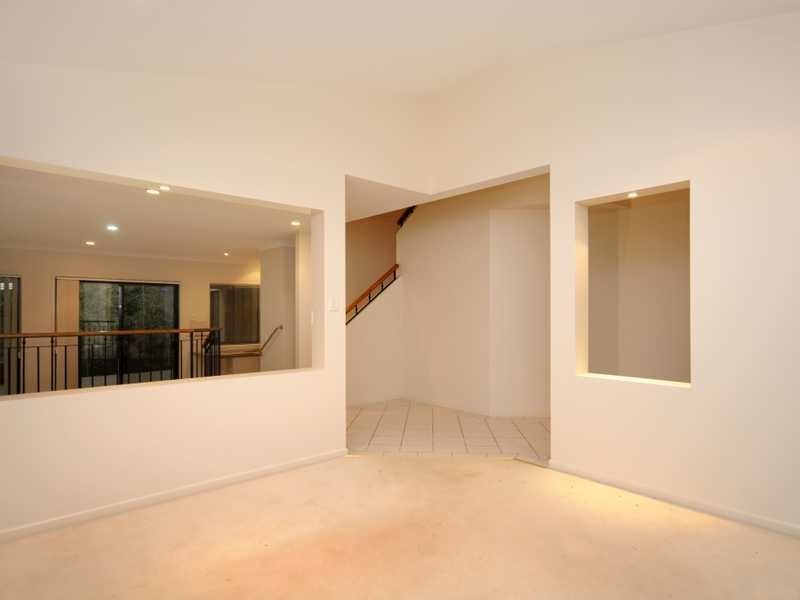 23 Riverwood Drive, Ashmore QLD 4214