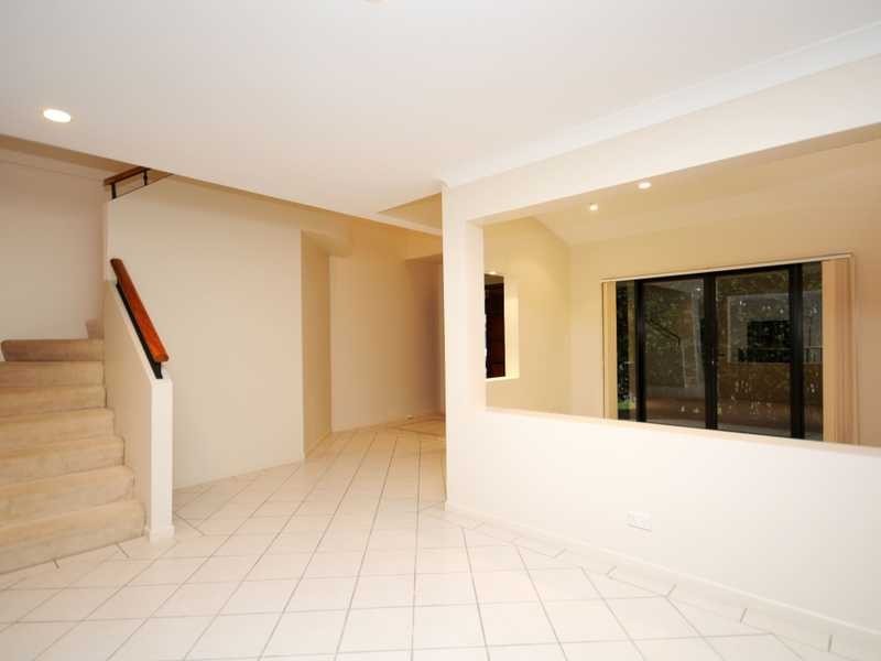 23 Riverwood Drive, Ashmore QLD 4214