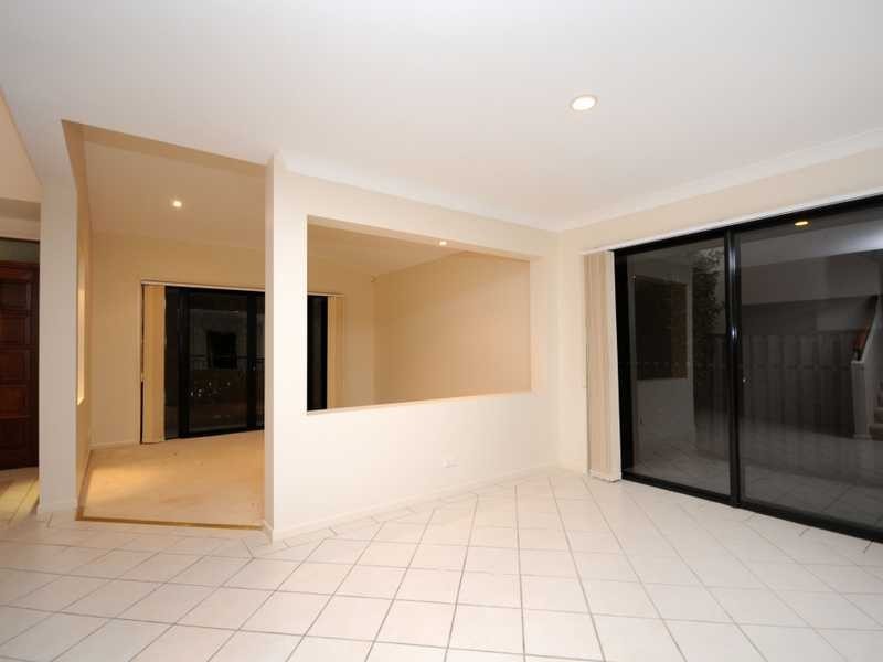 23 Riverwood Drive, Ashmore QLD 4214