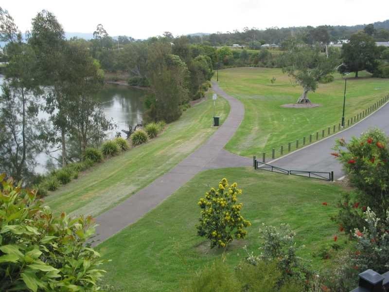 23 Riverwood Drive, Ashmore QLD 4214