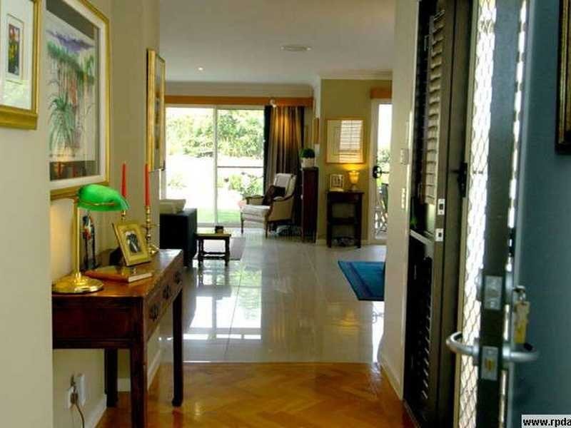 123 Easthill Drive, Robina QLD 4226