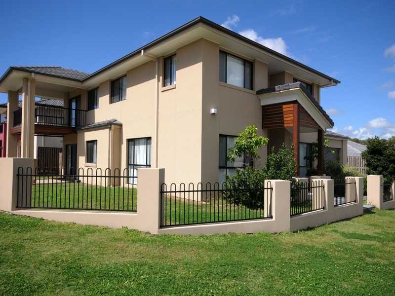 2 Saleya Drive, Varsity Lakes QLD 4227