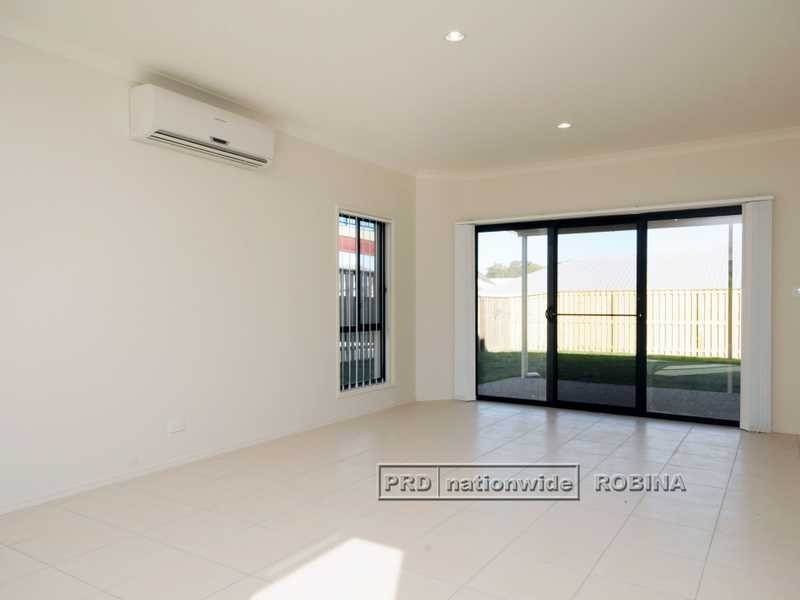 2 Saleya Drive, Varsity Lakes QLD 4227