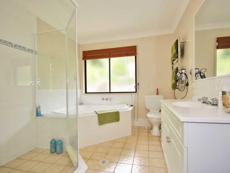 35 Wonga Street, Burleigh Heads QLD 4220