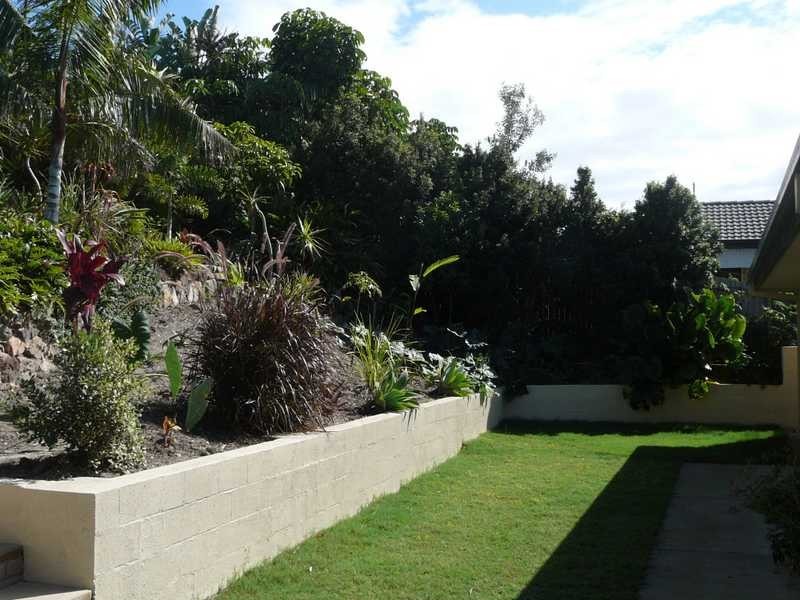 35 Wonga Street, Burleigh Heads QLD 4220