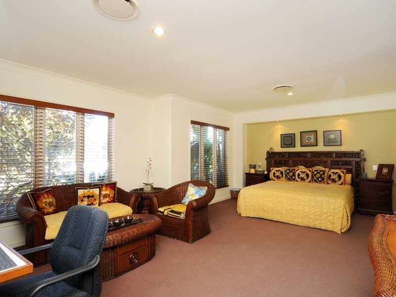 12 Cordata Court, Robina QLD 4226