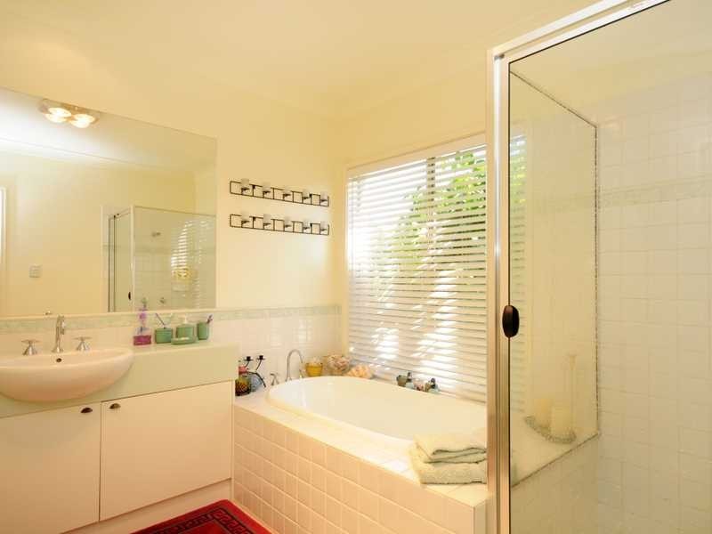 12 Cordata Court, Robina QLD 4226