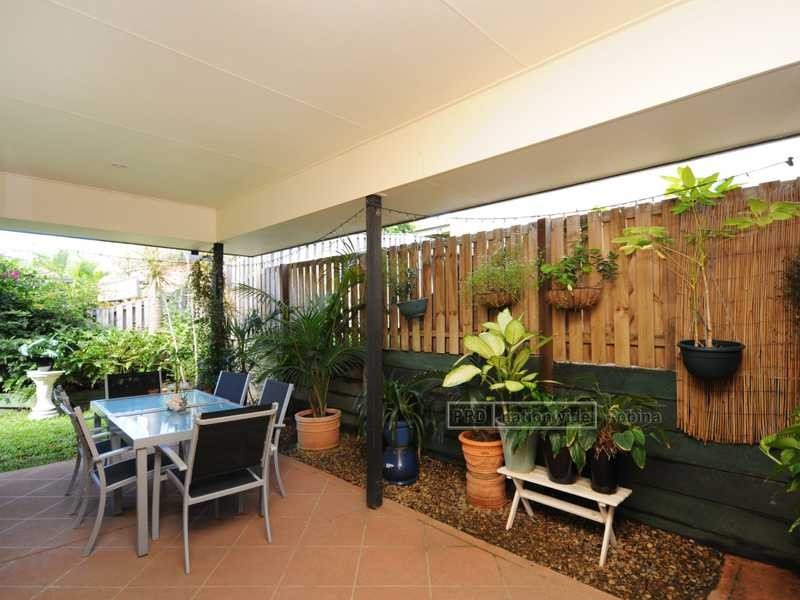 Unit 2/24 Ranier Crescent, Varsity Lakes QLD 4227