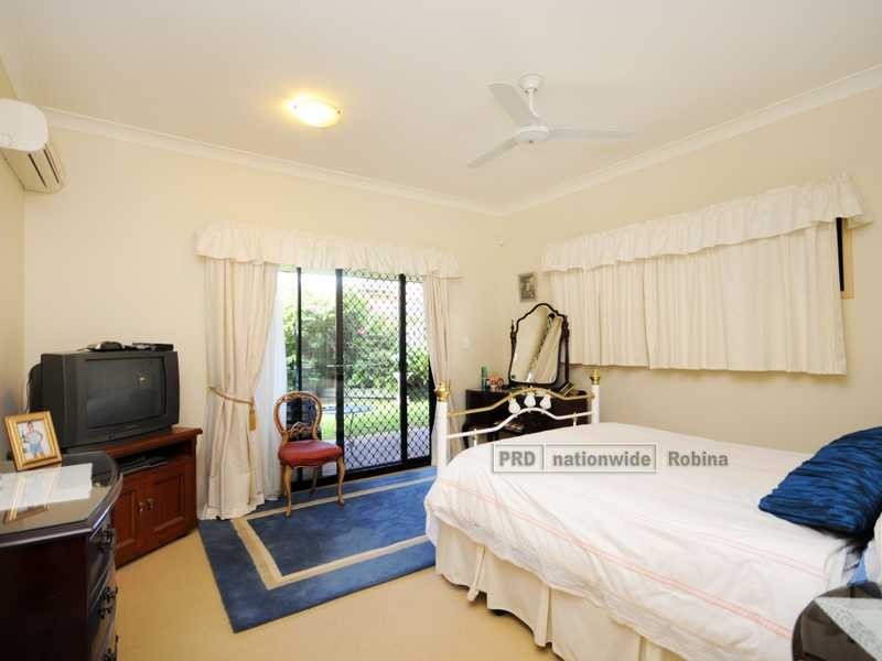 Unit 2/24 Ranier Crescent, Varsity Lakes QLD 4227