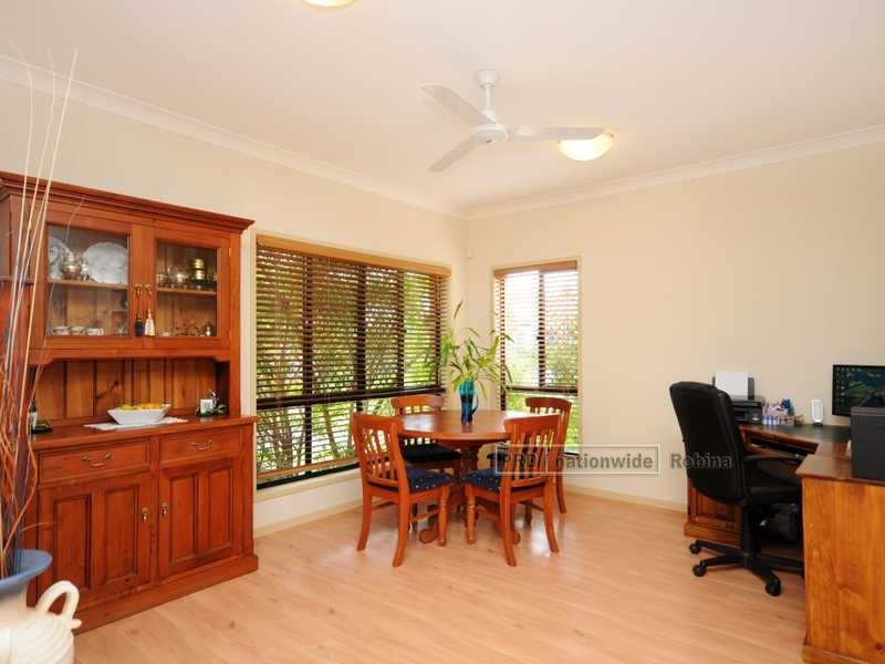 Unit 2/24 Ranier Crescent, Varsity Lakes QLD 4227