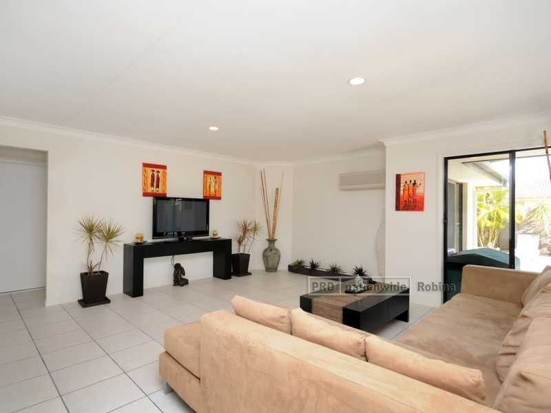 5 Cordata Court, Robina QLD 4226