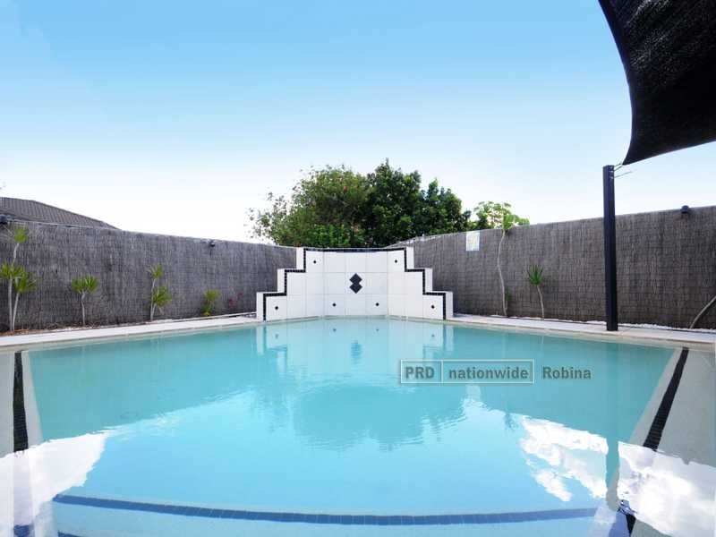 5 Cordata Court, Robina QLD 4226
