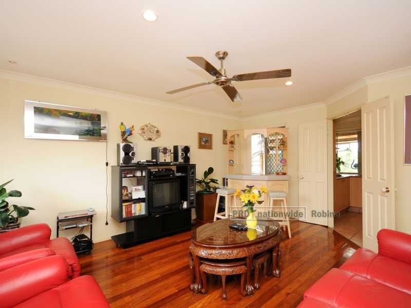 18 Red Ash Court, Merrimac QLD 4226