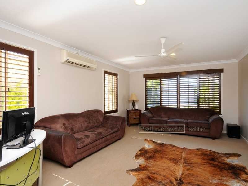 9 Massachusetts Court, Varsity Lakes QLD 4227