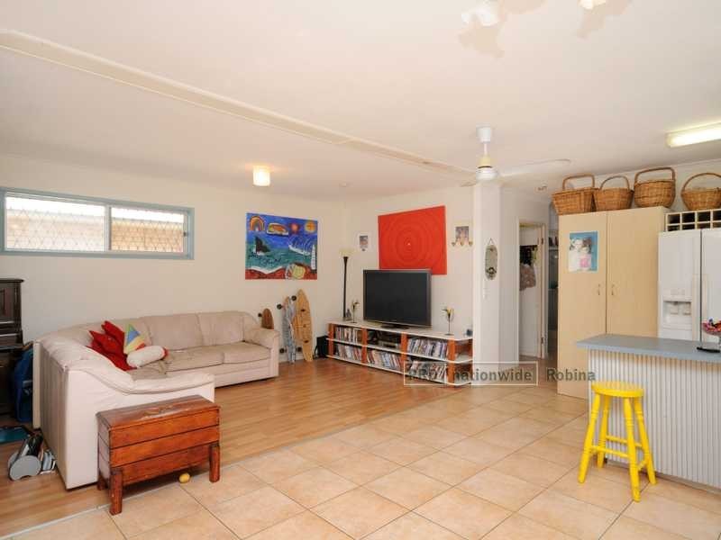 50 Nobby Parade, Miami QLD 4220