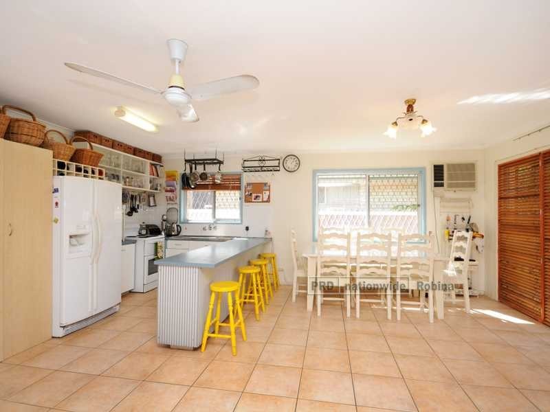 50 Nobby Parade, Miami QLD 4220