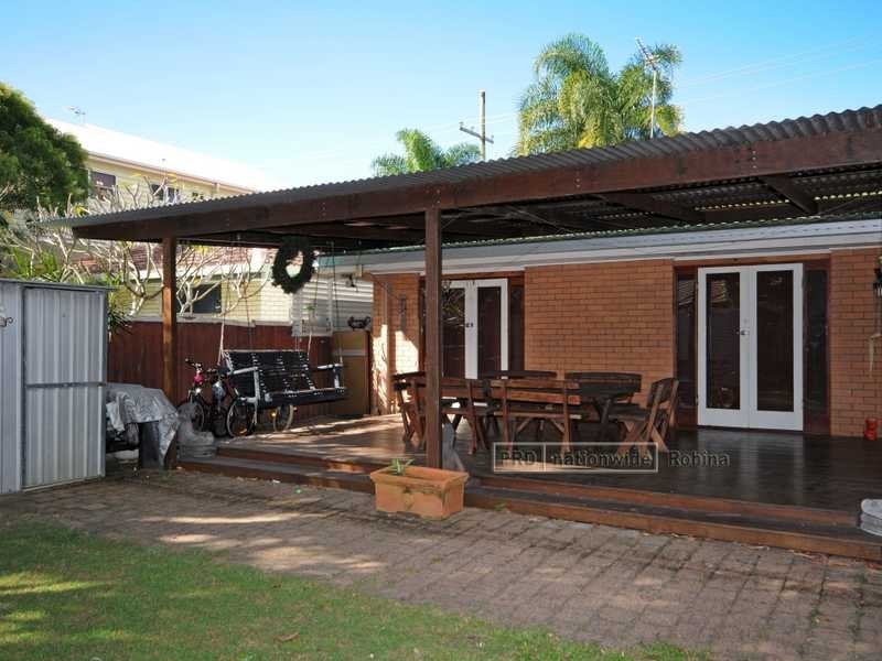 50 Nobby Parade, Miami QLD 4220