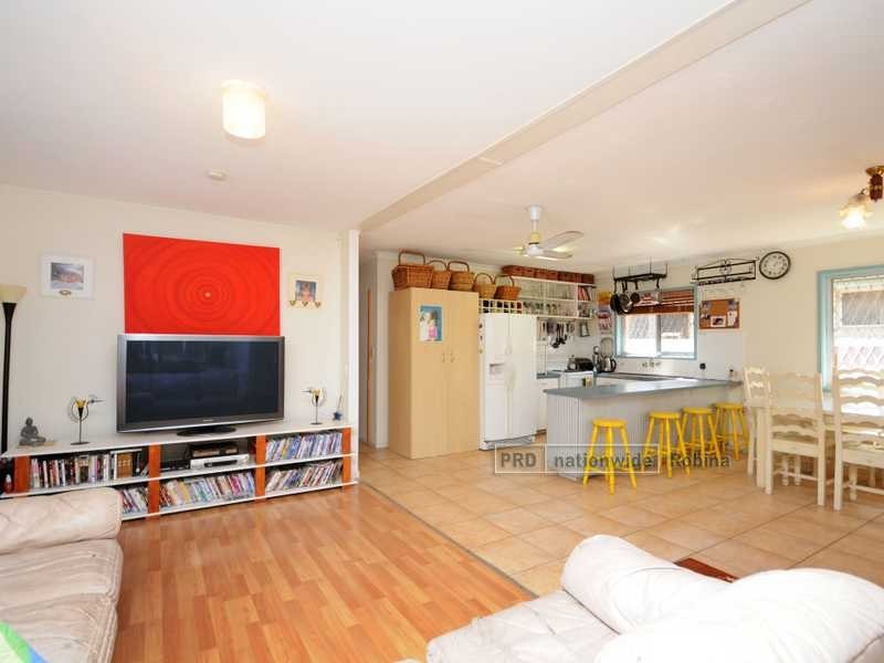 50 Nobby Parade, Miami QLD 4220