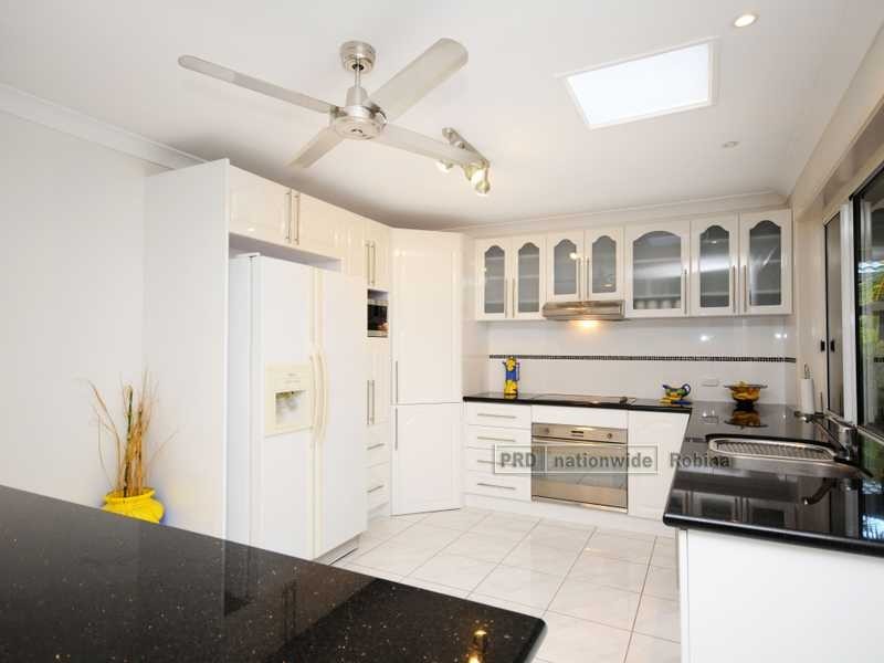 141 Glen Eagles Drive, Robina QLD 4226