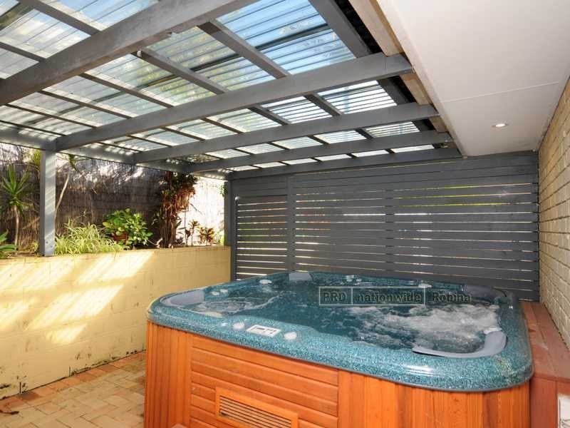 141 Glen Eagles Drive, Robina QLD 4226