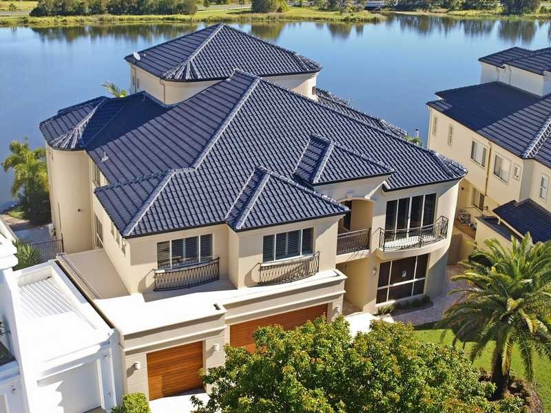 10 Istana View, Clear Island Waters QLD 4226