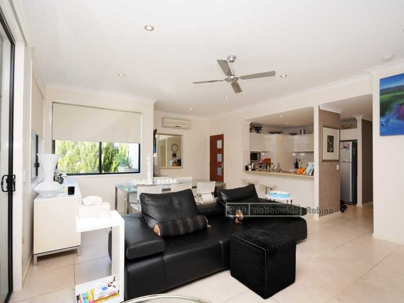 Unit 3/21 Castello Circuit, Varsity Lakes QLD 4227
