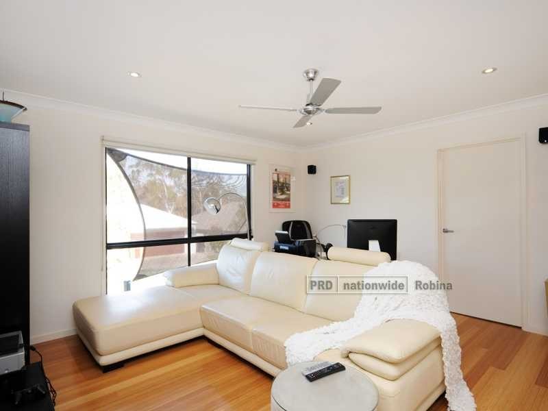 Unit 3/21 Castello Circuit, Varsity Lakes QLD 4227