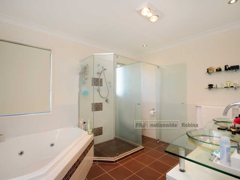 Unit 3/21 Castello Circuit, Varsity Lakes QLD 4227