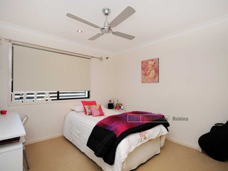 Unit 3/21 Castello Circuit, Varsity Lakes QLD 4227