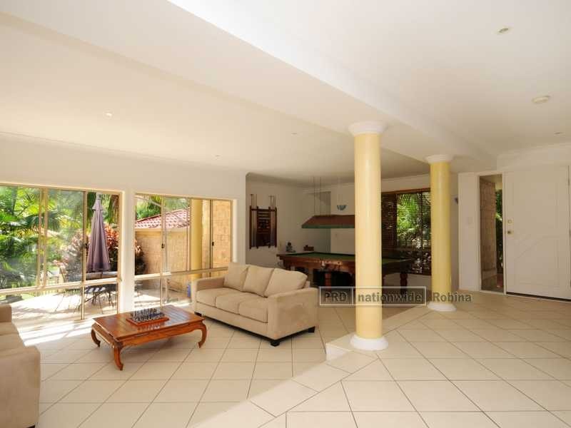 1 Basswood Court, Bonogin QLD 4213