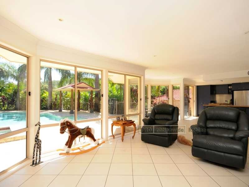 1 Basswood Court, Bonogin QLD 4213