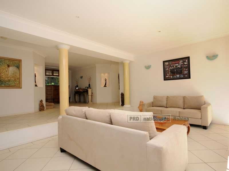 1 Basswood Court, Bonogin QLD 4213