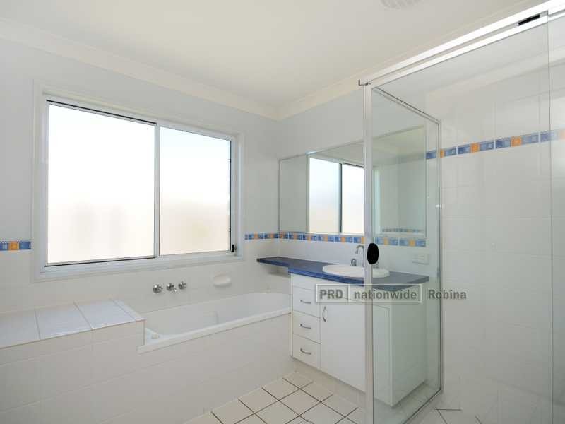 5 Balintore Street, Upper Coomera QLD 4209