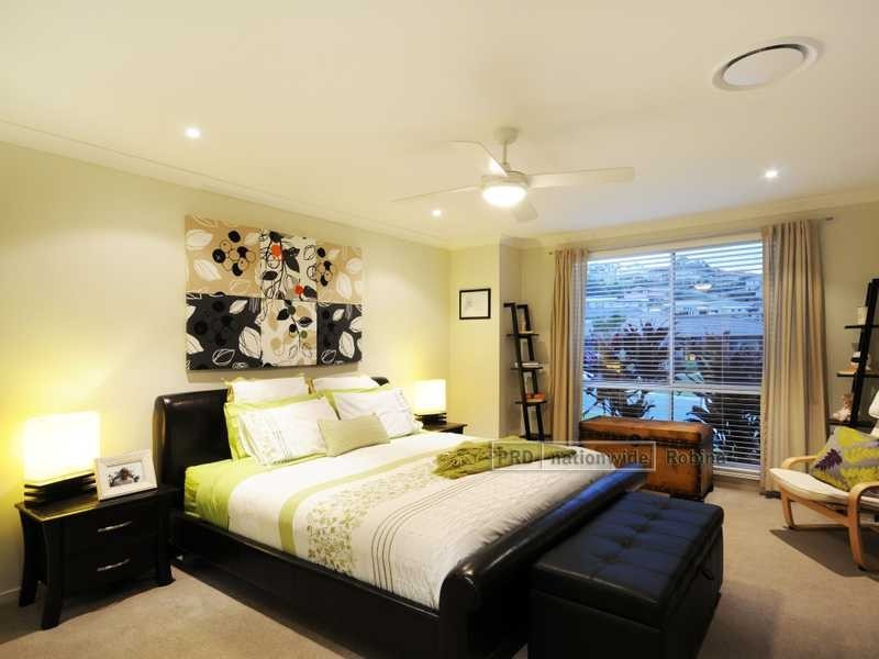 8 Rustyplum Court, Reedy Creek QLD 4227