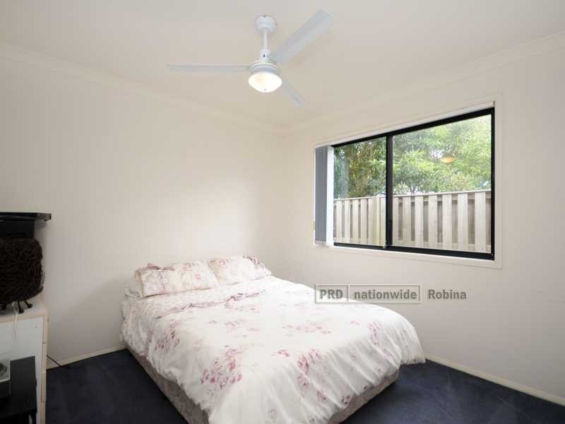 21 Tourangeau Crescent, Varsity Lakes QLD 4227
