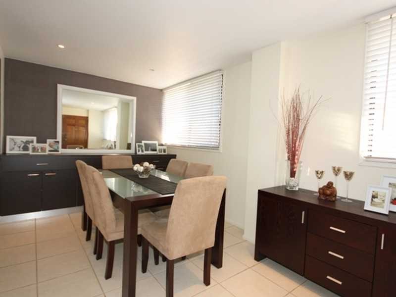 26 Dawn Parade, Miami QLD 4220