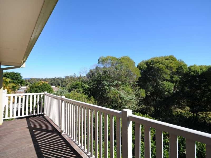 7 Castaway Court, Robina QLD 4226