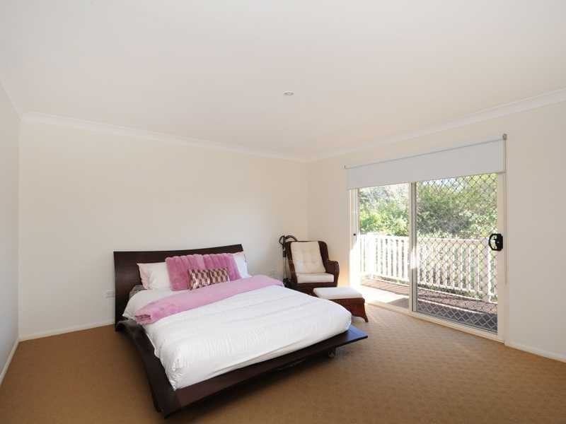7 Castaway Court, Robina QLD 4226