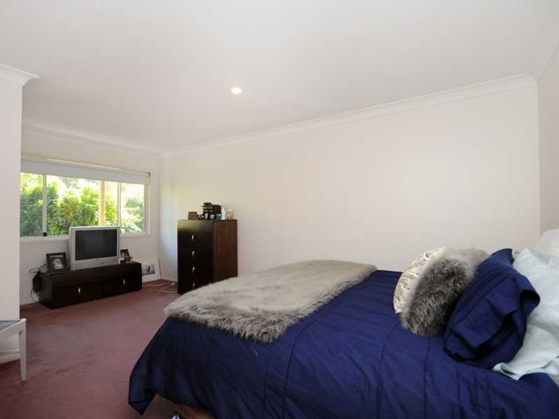 7 Castaway Court, Robina QLD 4226
