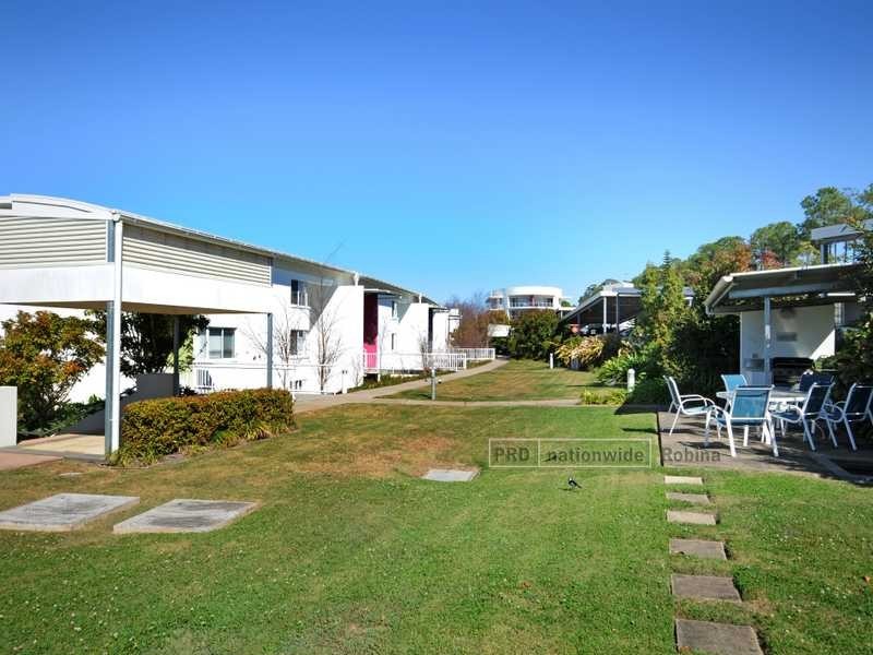 Unit 64/98 University Drive, Varsity Lakes QLD 4227