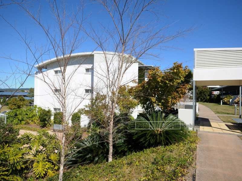 Unit 64/98 University Drive, Varsity Lakes QLD 4227