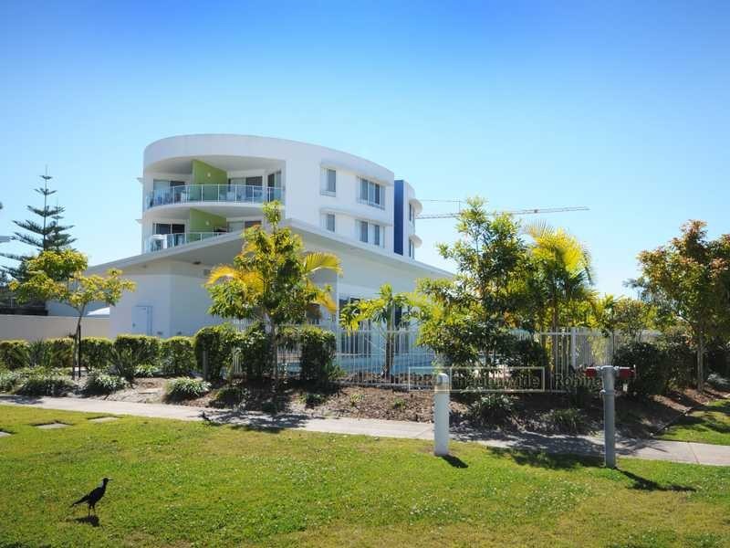Unit 64/98 University Drive, Varsity Lakes QLD 4227