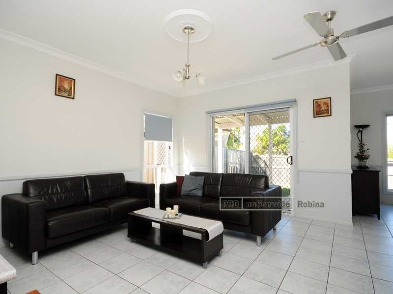 56 Mapleton Circuit, Varsity Lakes QLD 4227