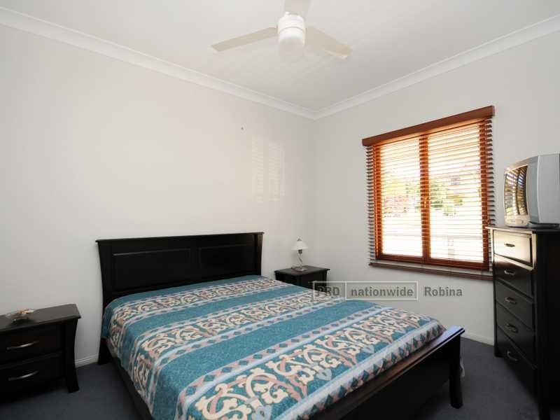 56 Mapleton Circuit, Varsity Lakes QLD 4227