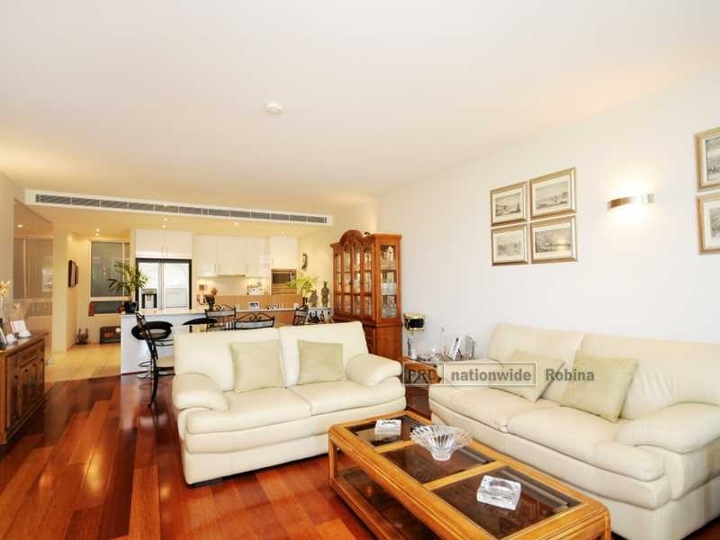 Unit 3/901 Medinah Avenue, Robina QLD 4226