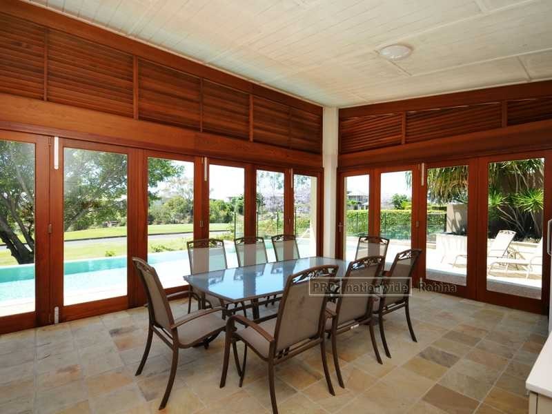 Unit 3/901 Medinah Avenue, Robina QLD 4226