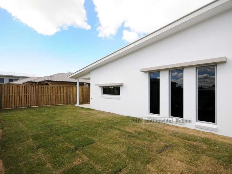 18 Golden Grove Boulevarde, Reedy Creek QLD 4227