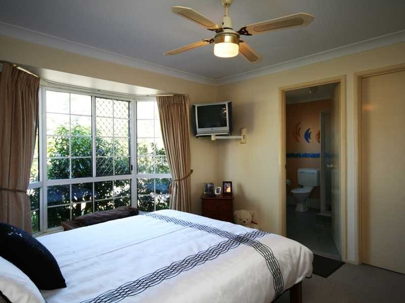 23 Petherbridge Avenue, Merrimac QLD 4226