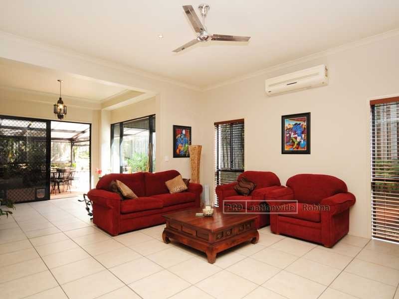 6 Duxton Drive, Varsity Lakes QLD 4227